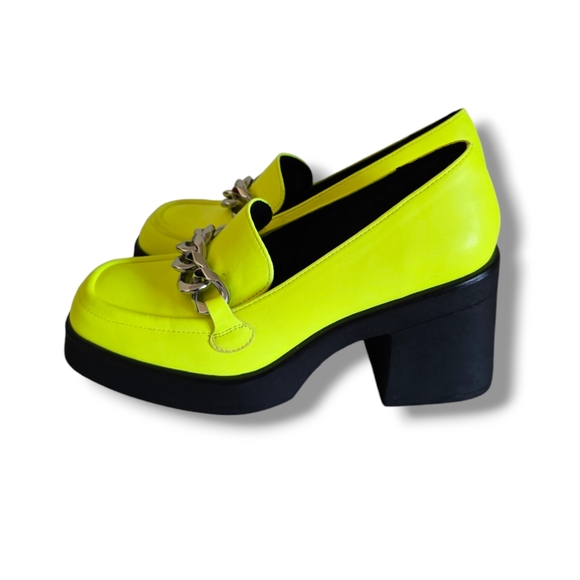 CALL IT SPRING Women's Noella Bright Green Chain Accent Vegan Platform Loafers - Picture 5 of 16